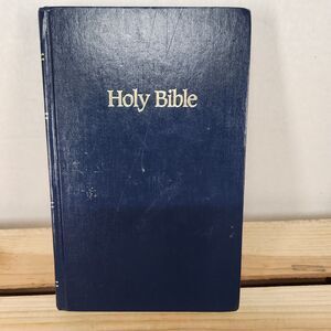 Holy Bible NIV Navy Hard Back 1973 1978 1984